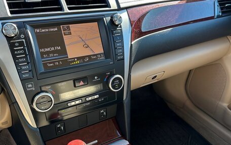 Toyota Camry, 2014 год, 1 900 000 рублей, 8 фотография