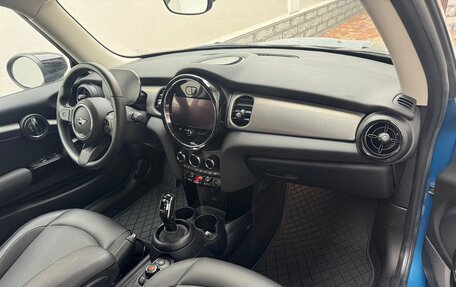 MINI Hatch, 2022 год, 2 750 000 рублей, 13 фотография