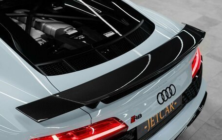 Audi R8, 2021 год, 21 875 000 рублей, 9 фотография
