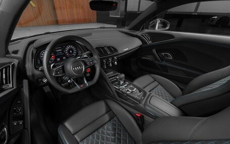 Audi R8, 2021 год, 21 875 000 рублей, 15 фотография