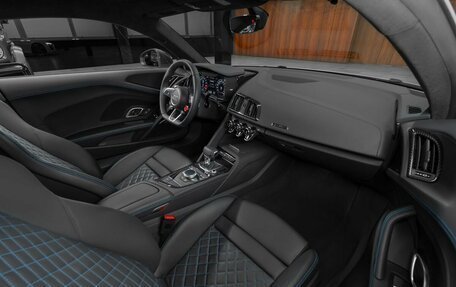 Audi R8, 2021 год, 21 875 000 рублей, 24 фотография