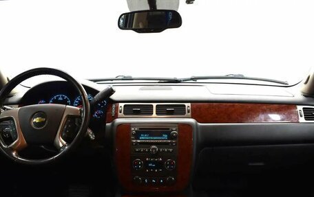 Chevrolet Tahoe III, 2011 год, 1 485 000 рублей, 5 фотография