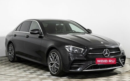 Mercedes-Benz E-Класс, 2021 год, 3 820 000 рублей, 3 фотография