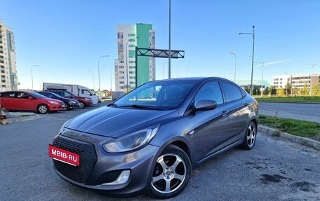 Hyundai Solaris II рестайлинг, 2012 год, 650 000 рублей, 11 фотография