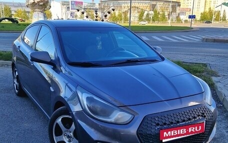 Hyundai Solaris II рестайлинг, 2012 год, 650 000 рублей, 13 фотография