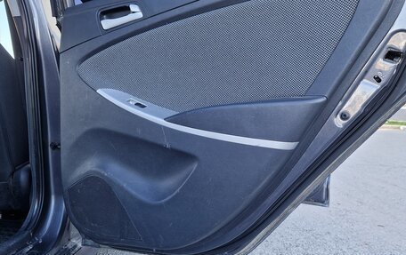 Hyundai Solaris II рестайлинг, 2012 год, 650 000 рублей, 26 фотография