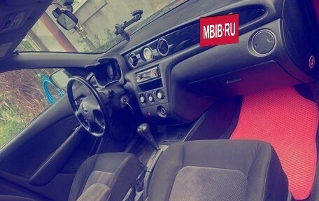 Mitsubishi Outlander III рестайлинг 3, 2003 год, 499 000 рублей, 3 фотография