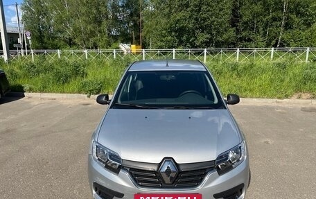 Renault Logan II, 2018 год, 849 999 рублей, 8 фотография