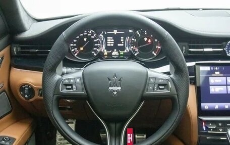 Maserati Quattroporte VI, 2022 год, 18 546 000 рублей, 14 фотография