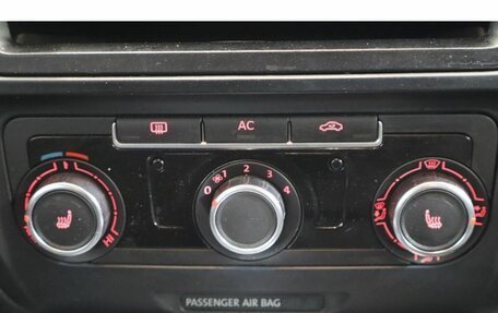 Volkswagen Jetta VI, 2012 год, 867 000 рублей, 11 фотография
