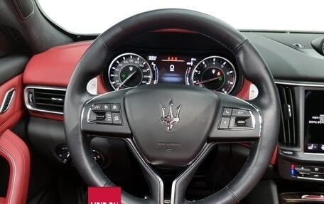 Maserati Levante I, 2022 год, 5 468 000 рублей, 7 фотография