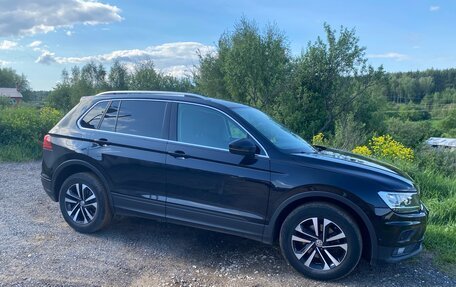 Volkswagen Tiguan II, 2019 год, 2 255 000 рублей, 13 фотография