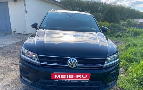 Volkswagen Tiguan II, 2019 год, 2 255 000 рублей, 11 фотография