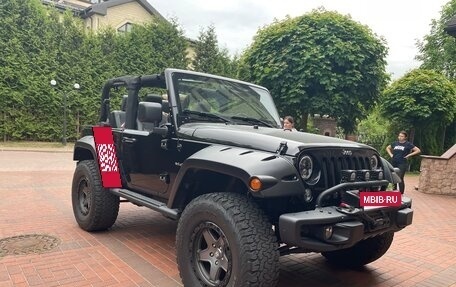 Jeep Wrangler, 2015 год, 3 800 000 рублей, 2 фотография