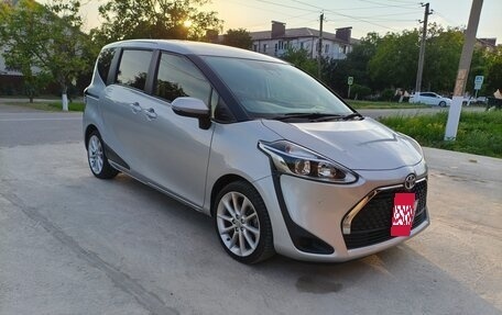 Toyota Sienta II, 2019 год, 1 700 000 рублей, 2 фотография
