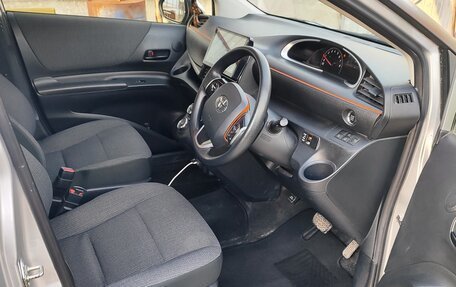 Toyota Sienta II, 2019 год, 1 700 000 рублей, 6 фотография