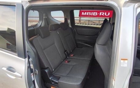 Toyota Sienta II, 2019 год, 1 700 000 рублей, 7 фотография