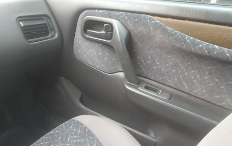 Nissan Primera II рестайлинг, 1999 год, 140 000 рублей, 19 фотография
