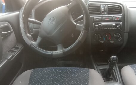 Nissan Primera II рестайлинг, 1999 год, 140 000 рублей, 18 фотография