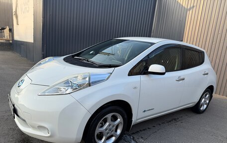 Nissan Leaf I, 2013 год, 880 000 рублей, 2 фотография