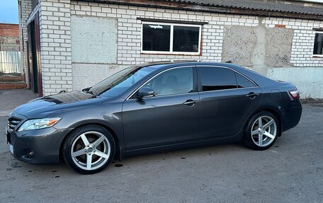 Toyota Camry, 2010 год, 1 530 000 рублей, 1 фотография