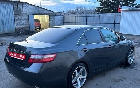 Toyota Camry, 2010 год, 1 530 000 рублей, 3 фотография