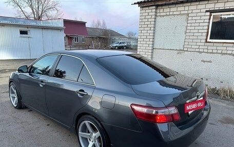 Toyota Camry, 2010 год, 1 530 000 рублей, 5 фотография