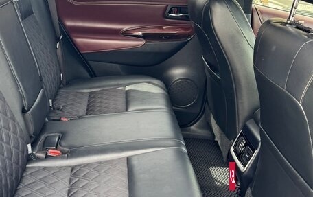 Toyota Harrier, 2017 год, 2 600 000 рублей, 16 фотография