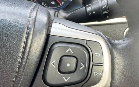 Toyota Harrier, 2017 год, 2 600 000 рублей, 22 фотография