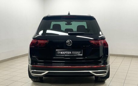 Volkswagen Tiguan II, 2021 год, 3 099 000 рублей, 5 фотография