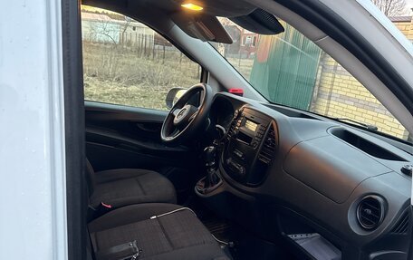 Mercedes-Benz Vito, 2015 год, 1 980 000 рублей, 4 фотография