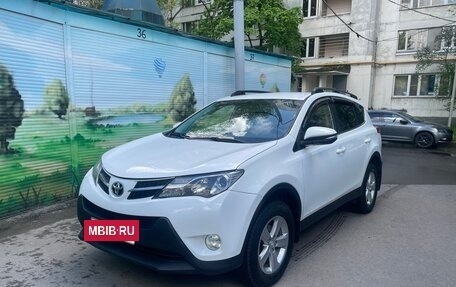 Toyota RAV4, 2013 год, 1 730 000 рублей, 2 фотография