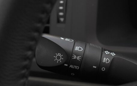 Toyota Land Cruiser 200, 2017 год, 6 599 000 рублей, 19 фотография