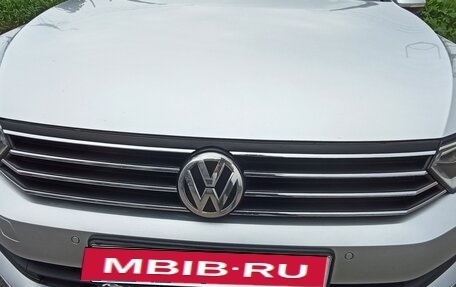 Volkswagen Passat B8 рестайлинг, 2017 год, 1 650 000 рублей, 10 фотография