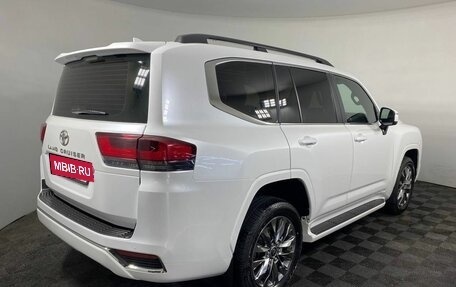 Toyota Land Cruiser, 2022 год, 12 500 000 рублей, 5 фотография