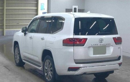 Toyota Land Cruiser, 2022 год, 8 999 000 рублей, 4 фотография