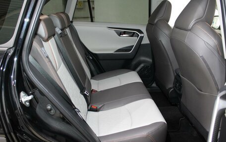 Toyota RAV4, 2022 год, 4 389 000 рублей, 17 фотография