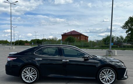 Toyota Camry, 2023 год, 4 050 000 рублей, 7 фотография