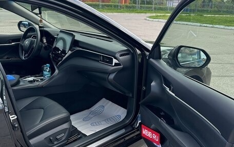 Toyota Camry, 2023 год, 4 050 000 рублей, 10 фотография