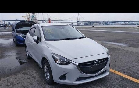 Mazda Demio IV, 2019 год, 1 360 000 рублей, 2 фотография