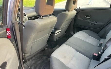 Mitsubishi Carisma I, 2002 год, 175 000 рублей, 20 фотография