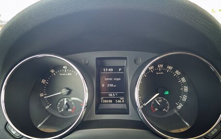 Skoda Yeti I рестайлинг, 2018 год, 1 350 000 рублей, 15 фотография