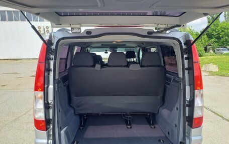 Mercedes-Benz V-Класс, 2010 год, 2 100 000 рублей, 14 фотография