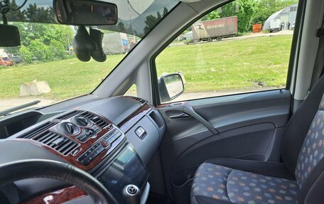 Mercedes-Benz V-Класс, 2010 год, 2 100 000 рублей, 17 фотография