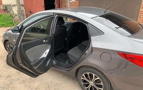 Hyundai Solaris II рестайлинг, 2013 год, 865 000 рублей, 18 фотография
