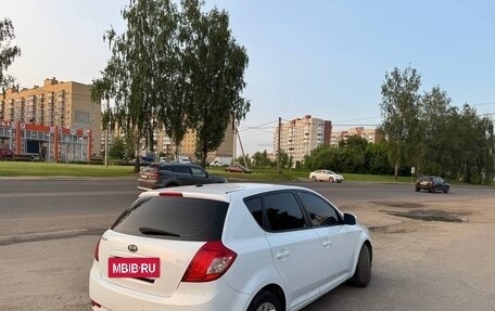 KIA cee'd I рестайлинг, 2010 год, 865 000 рублей, 6 фотография