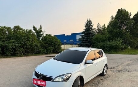 KIA cee'd I рестайлинг, 2010 год, 865 000 рублей, 18 фотография