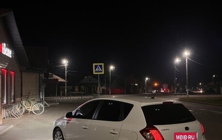 KIA cee'd I рестайлинг, 2010 год, 865 000 рублей, 28 фотография