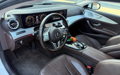 Mercedes-Benz CLS, 2018 год, 4 500 000 рублей, 14 фотография
