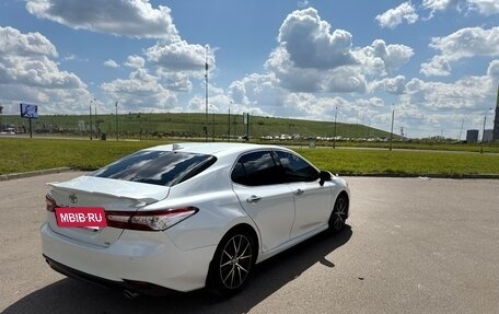 Toyota Camry, 2019 год, 2 220 000 рублей, 3 фотография
